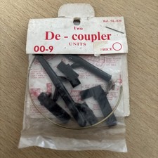 MANUAL UNCOUPLERS (2) "OO"