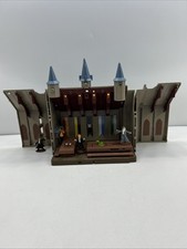 Harry Potter  Great Hall Mini Play-set with Characters (Lights Up)