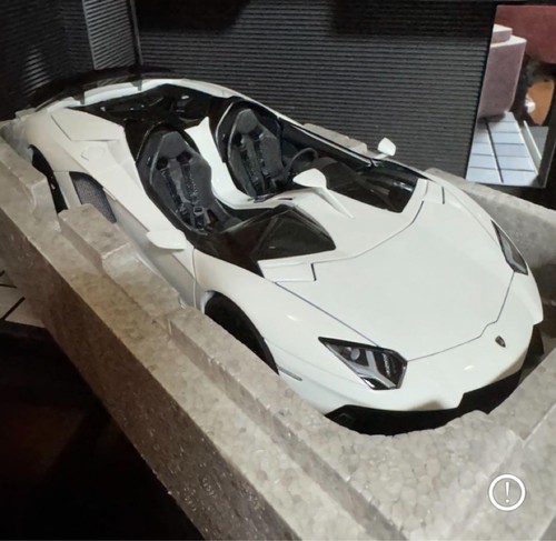 Autoart lamborghini aventador - lamborghini,