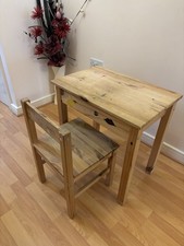 Children's Wooden Desk with Lift-Up Lid and chair