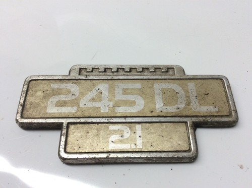 Vintage volvo 245 - dl, metal