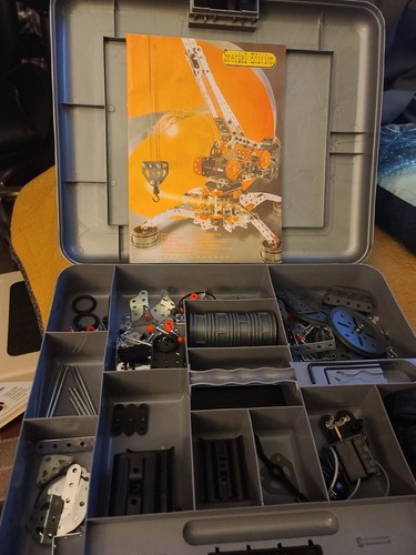 Meccano erector set and - meccano,