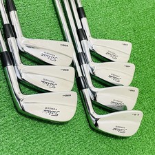 Titleist Right Handed Iron Set