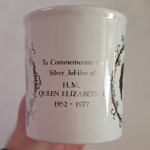 Queen elizabeth silver - queen,