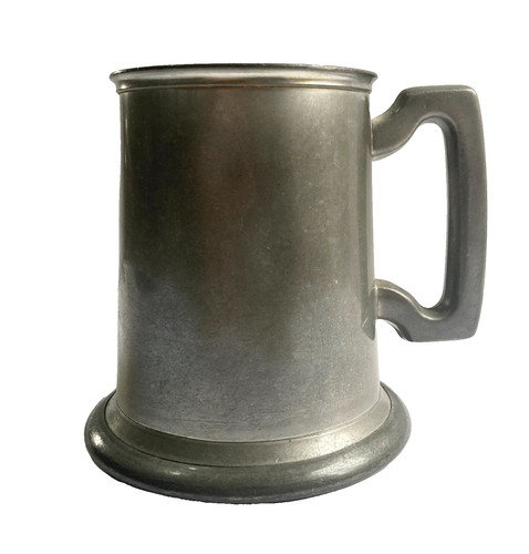 Small vintage pewter tankard