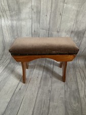Vintage Oak Kneeling Stool T