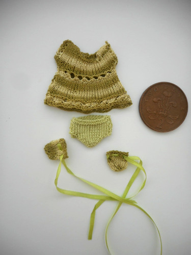 12th scale dollshouse - , ooak