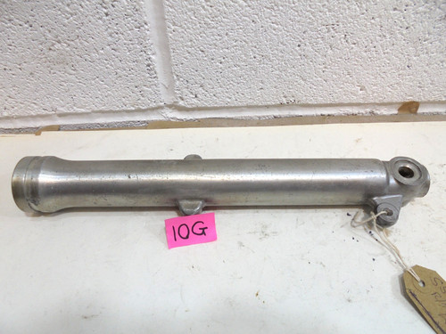 Honda ss50 front fork bottom - front,