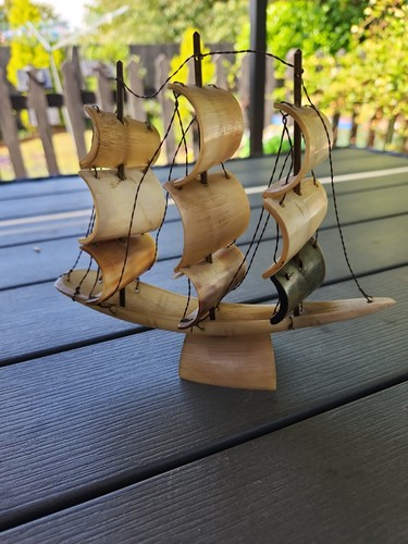 Vintage horn galleon - horn, with