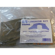 ** Peco LK33 Single Road