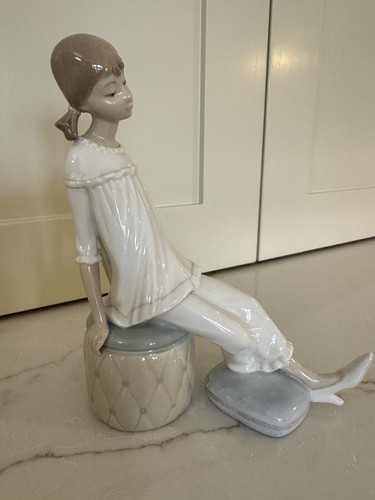 Lladro figure 1084 girl - figure, #1084