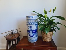 Antique Umbrella/ Stick Stand Blue & White  Dried Reeds Pot Crackle Glazed Rare 