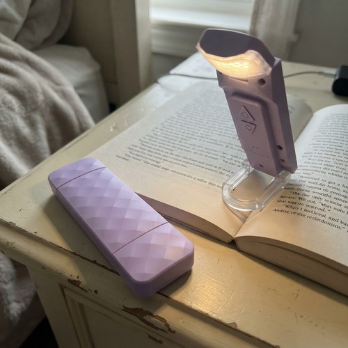Flexible clip book light - flexible, in