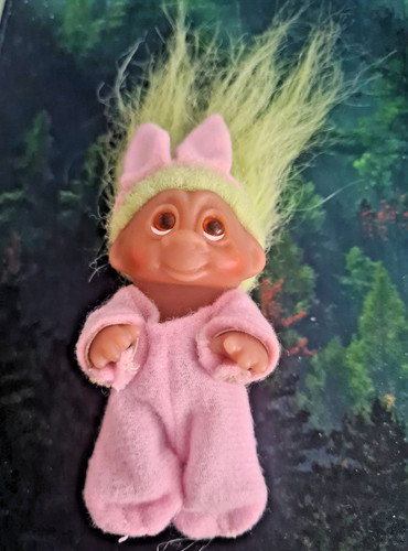 Vintage 1985 dam - easter, bunny