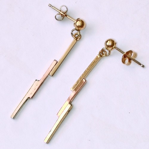 Unusual vintage 9ct tri - unusual,