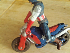 MARVEL CAPTAIN AMERICA ON