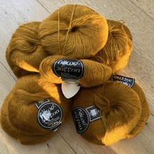 9 x 50g 50% Howe - mohair 50%