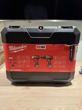 Milwaukee M18BPP2Q-402C 18V