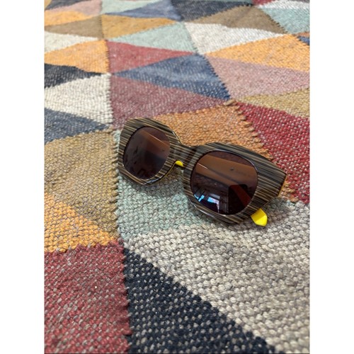 Karen walker social club - club, in