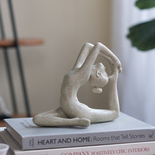 Yoga figurine king pigeon - figurine,