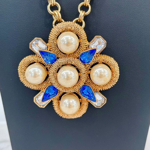 Scaasi maltese cross statement - cross,