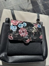 Next / Pavers Black Floral