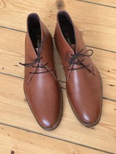 Samuel Windsor Tan mens chukka