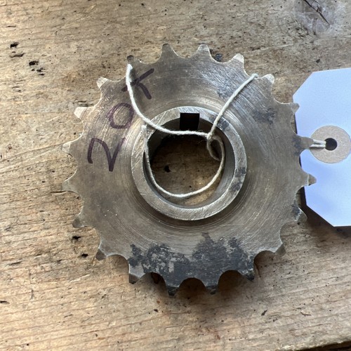 Norton engine sprocket 650ss - engine,