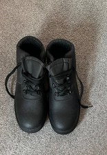 mens safety boots size 9