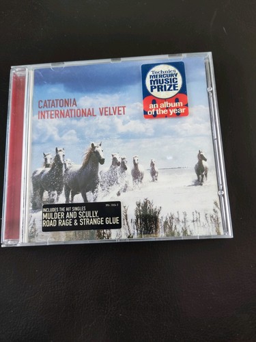 Catatonia international - -,