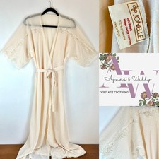 1980s Vintage Jonelle Cream