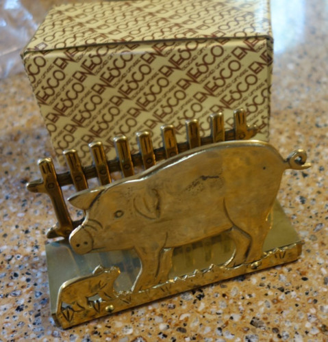 Brass pig mail - brass, napkin