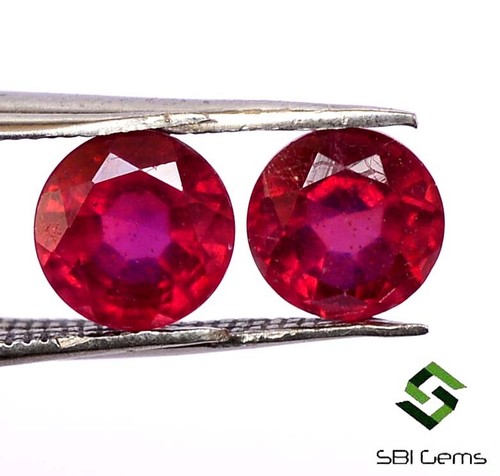 Natural ruby round cut pair - round,