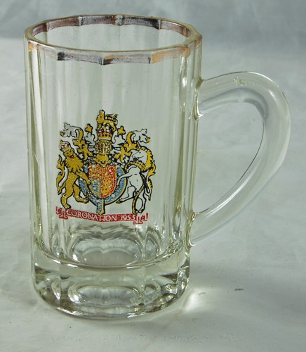Queen elizabeth miniature - queen,