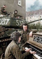 Russian tank Crew Germany Colorized 1945  WW2  WWII #1046 Print 4x6*