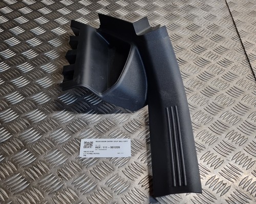 Volvo xc40 2021 2025 rear - volvo,