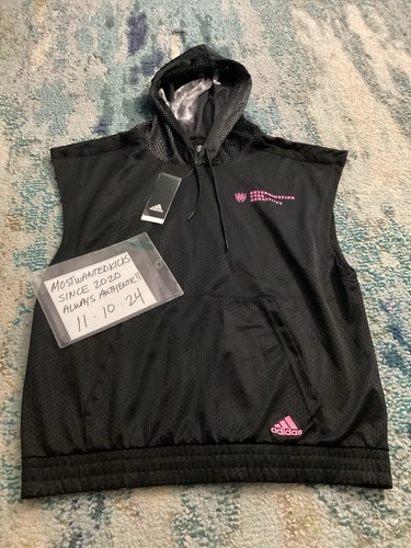 Nwt adidas shooter - nwt,
