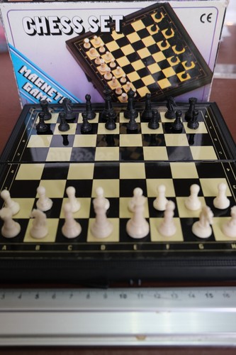Magnetic travel chess set - chess,