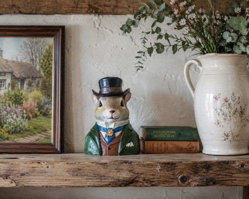 Gentleman squirrel bust - gentleman,