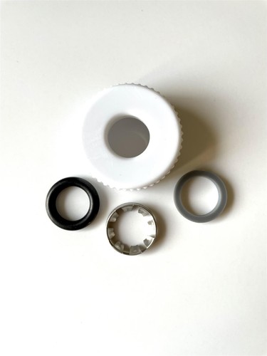 White outlet - 022604),