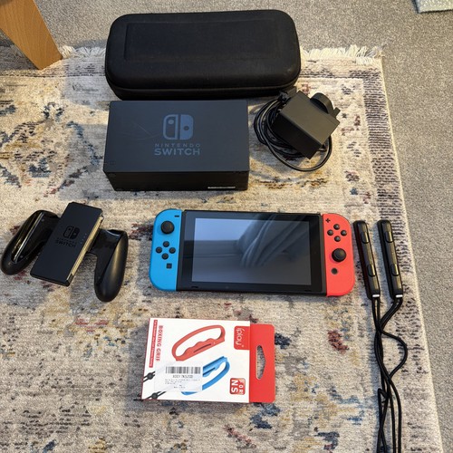 Nintendo switch 32gb console - nintendo,