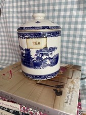 Rare Round Ringtons Tea Caddy By Wade, Willow Tree, Blue Willow, Very Old