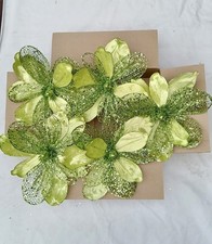 CLEARANCE Pale Green Flowers