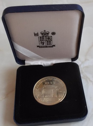 Southampton institute bronze - southampton,