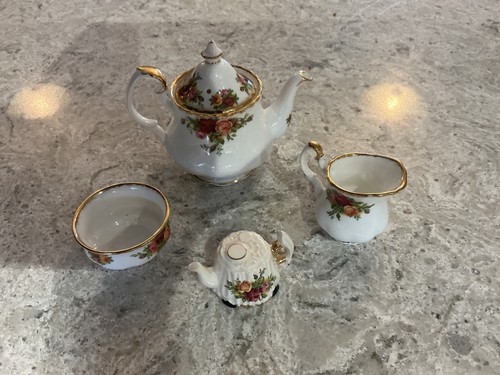 Royal albert country roses - albert,