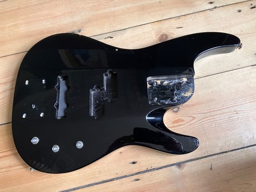 Aria pro magna series bass - pro,