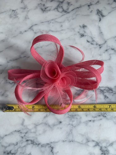 Dainty pink clip fascinator - pink,
