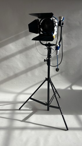 Arri 1000w plus light with - arri,