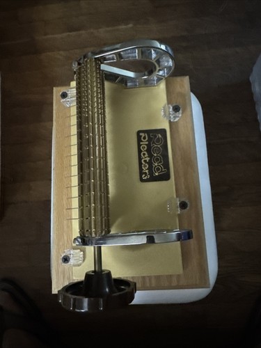 Read smock gathering machine - gathering,