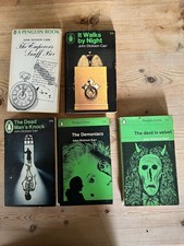 5 Penguin green crime books by